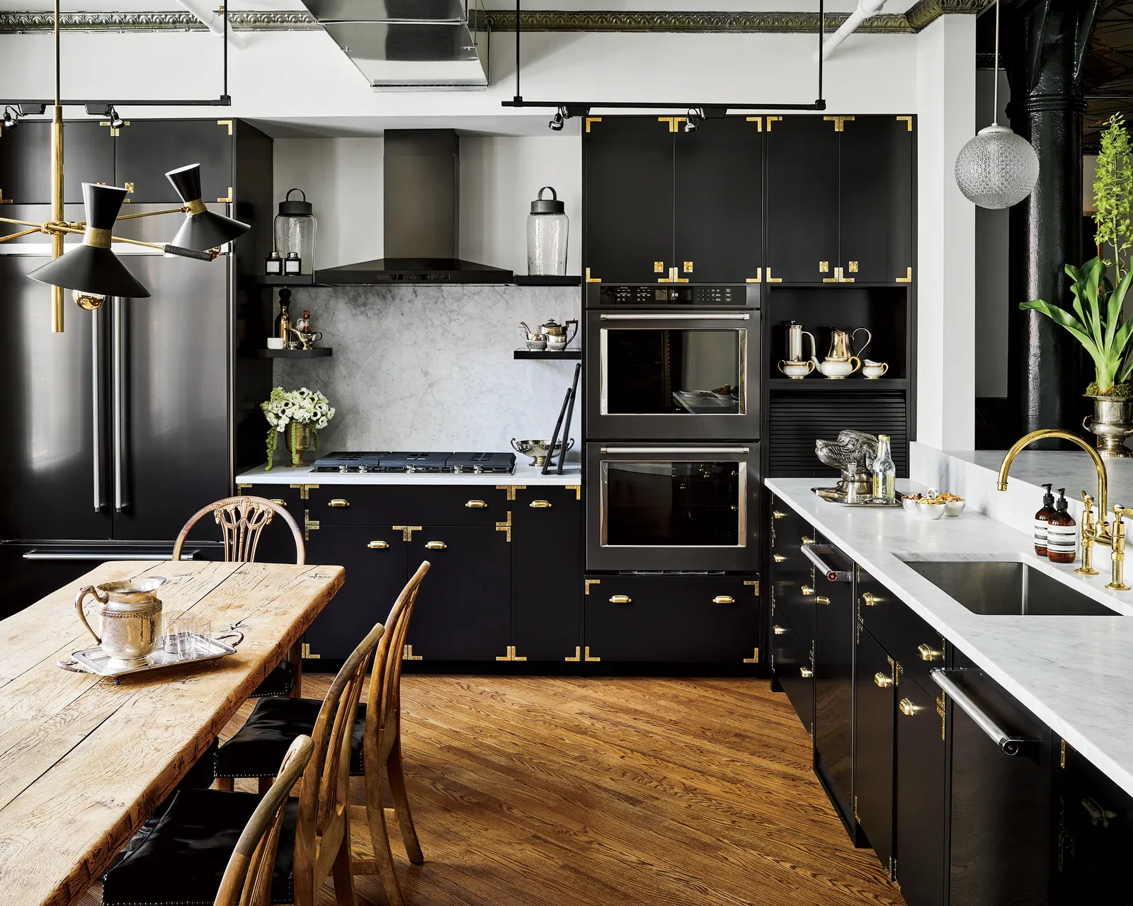 Black Kitchen Cabinets With Gold Hardware